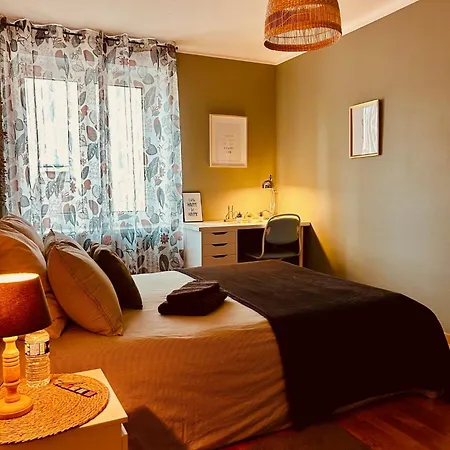 Guest House 홈스테이 *